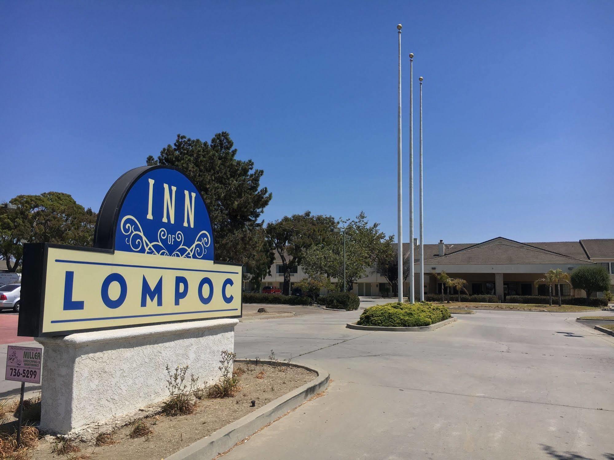 Inn Of Ломпок Екстериор снимка